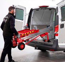 Lade das Bild in den Galerie-Viewer, 4.10 Meter Materiallift mit 170 kg Tragkraft in Südtirol mieten