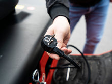 Carica l'immagine nel visualizzatore della galleria, Carrello elevatore con portata di 1.800 kg a noleggio in Alto Adige
